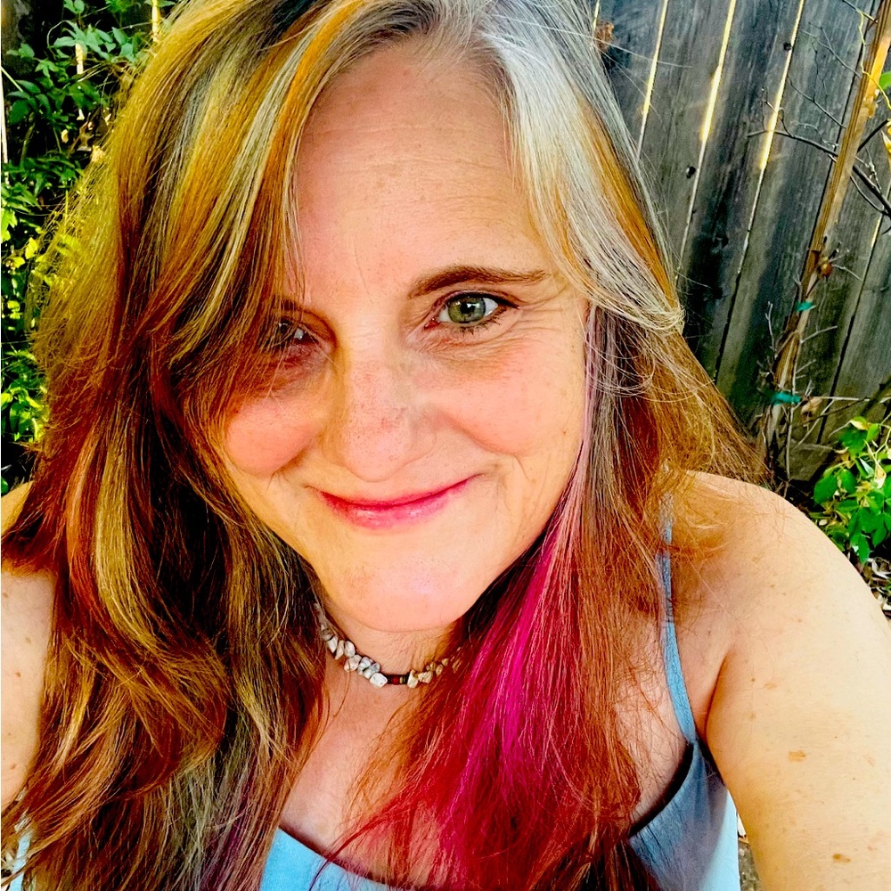 Meet your Posher, Velvet